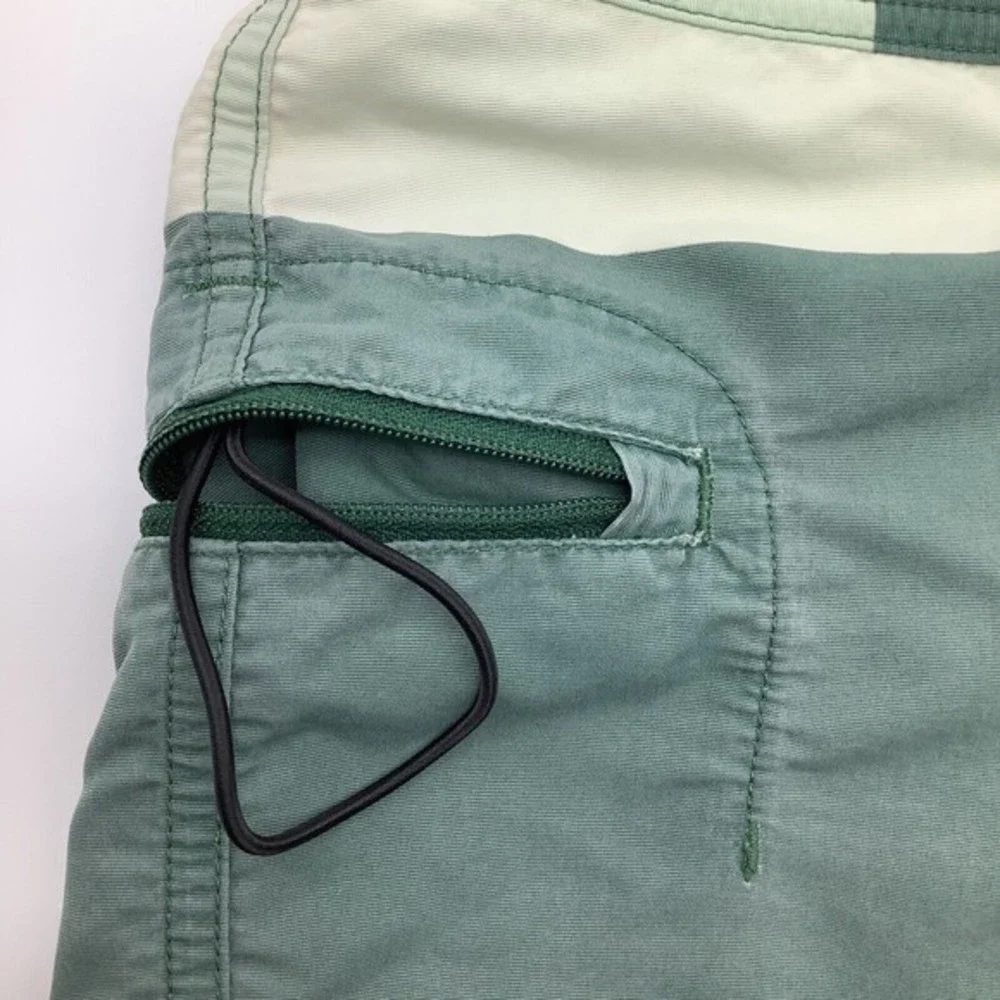 Patagonia Mens Board‎ Shorts Green Striped Size 31
